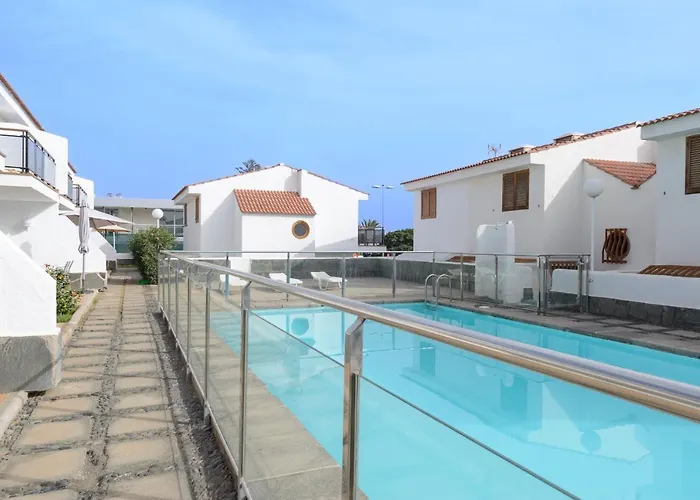 Bonito Con Piscina Junto A La Playa * San Bartolomé